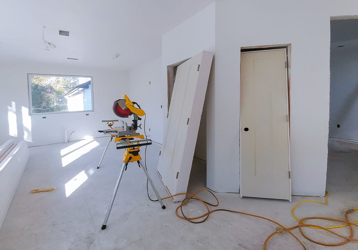 3 Tips for Living with Extensive Home Renovation Construction