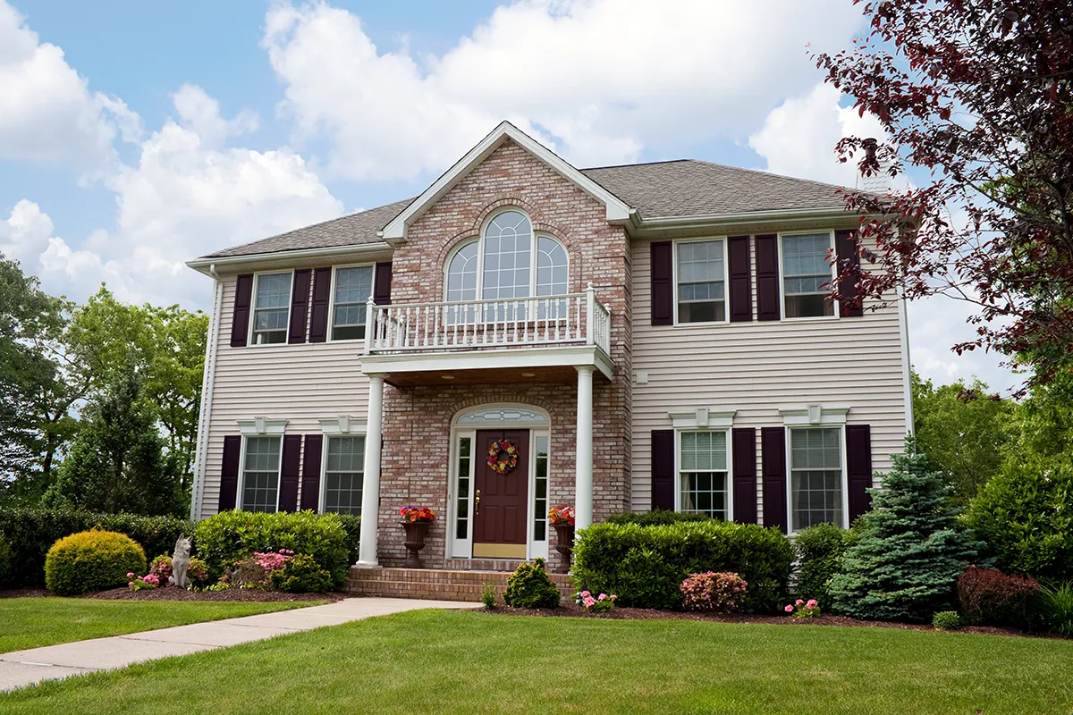 Maximizing Curb Appeal: Exterior Home Upgrades That Add Value